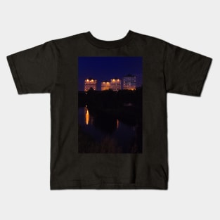 Scottish nightscape in North Glasgow Kids T-Shirt